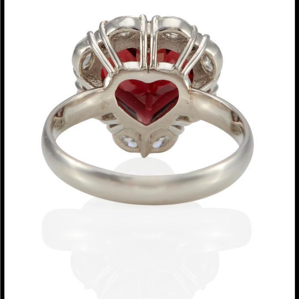 PLATINUM, GARNET AND DIAMOND RING - Picture 2 of 4